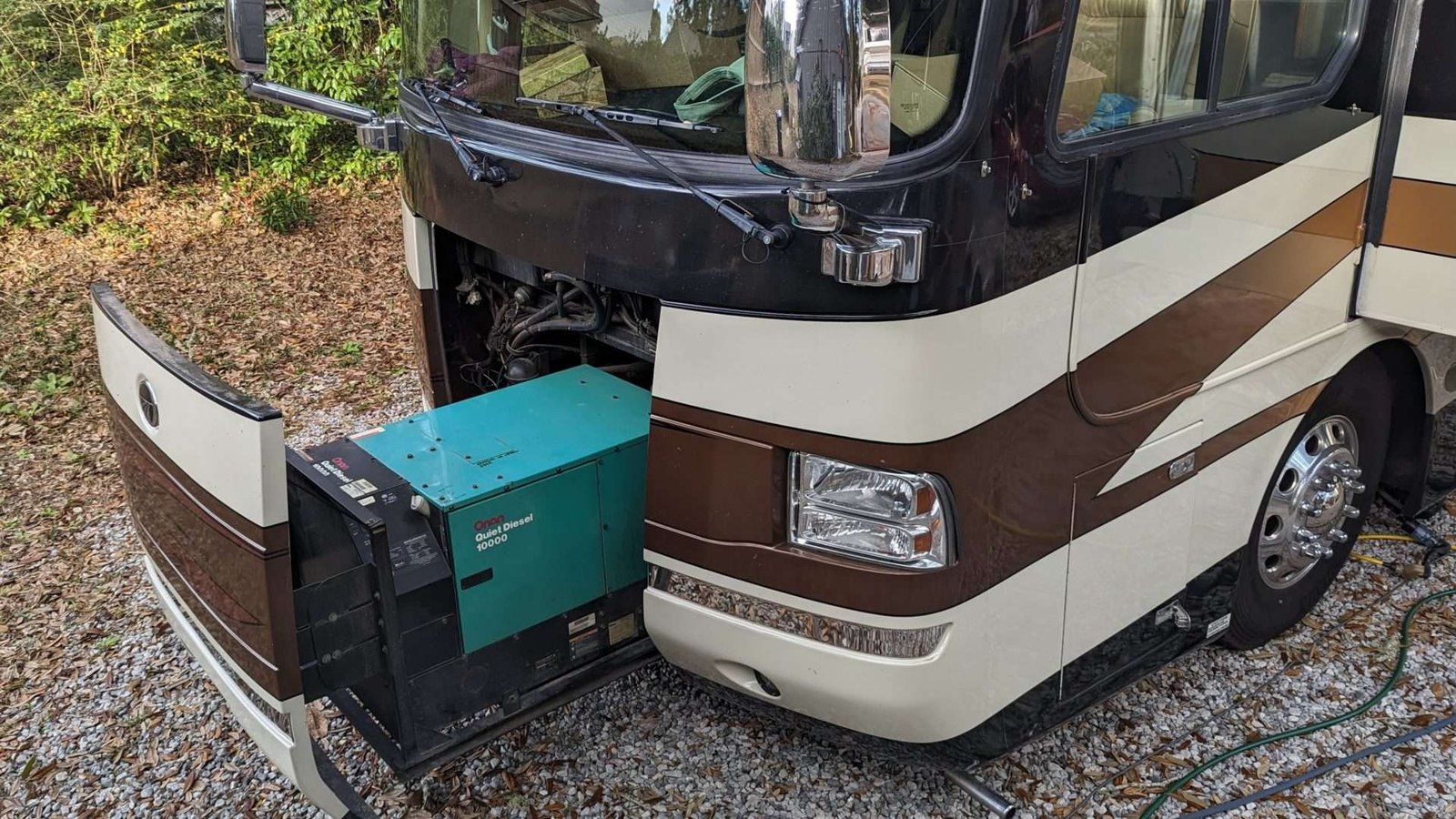 Can You Run Generator While Driving Rv